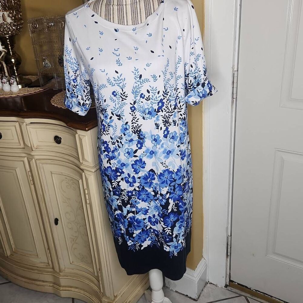 Karen Scott Sport whith and blue floral knit dress women's size L